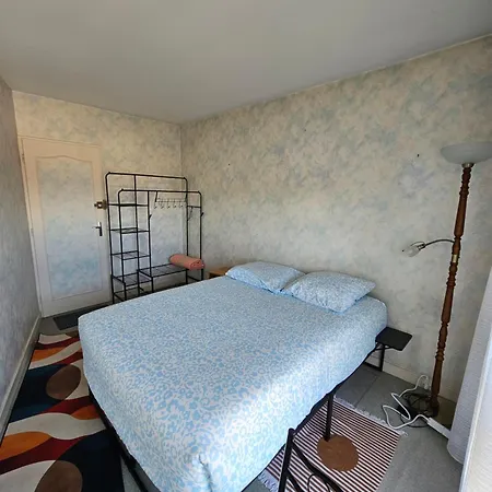 Chez Particulier à Petit Prix Centre Gare à 20 Min à Pieds Quarto em Acomodações Particulares *