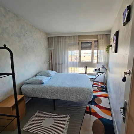 Quarto em Acomodações Particulares Chez Particulier à Petit Prix Centre Gare à 20 Min à Pieds Montluçon